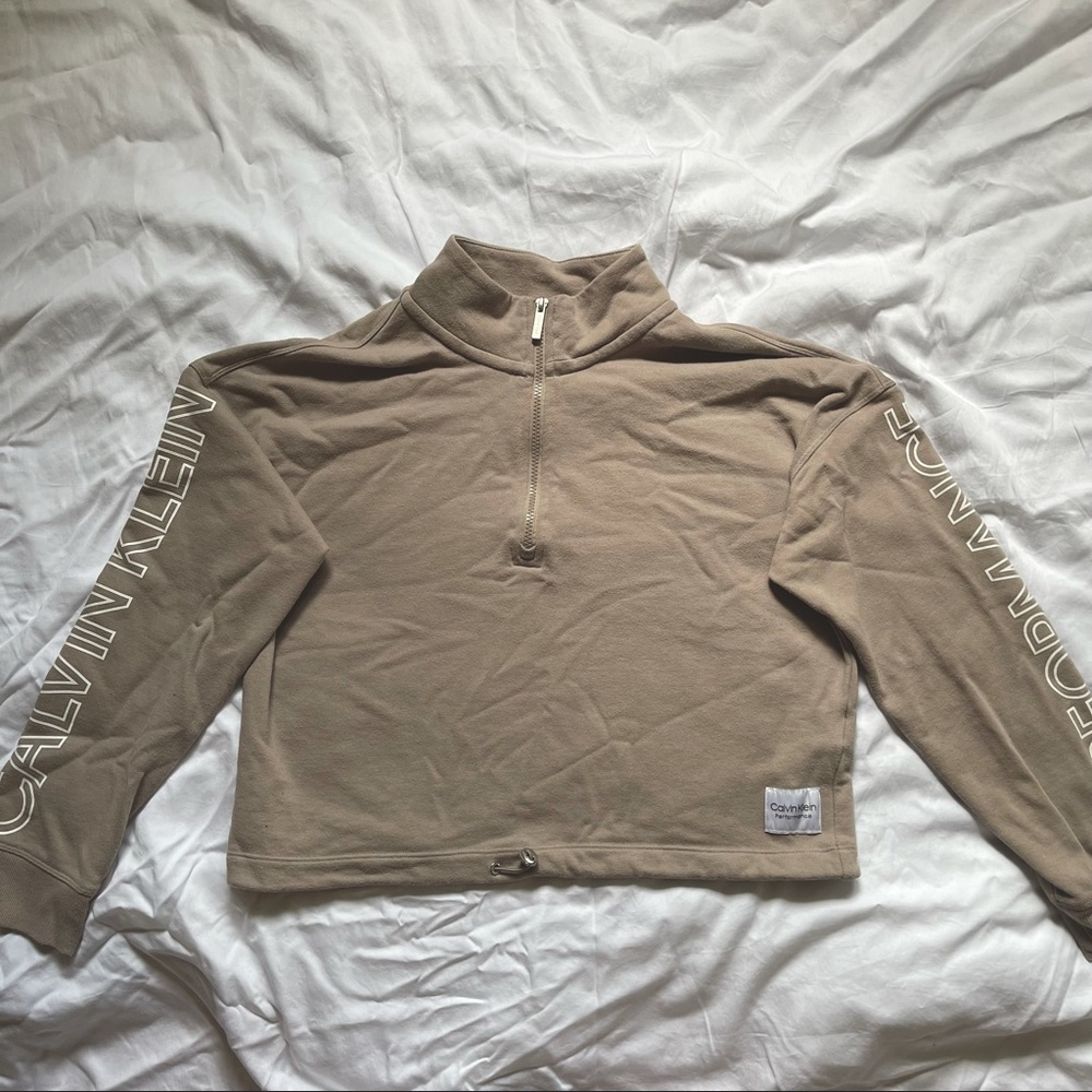CALVIN KLIEN Cropped 1/2 Zip Sweater